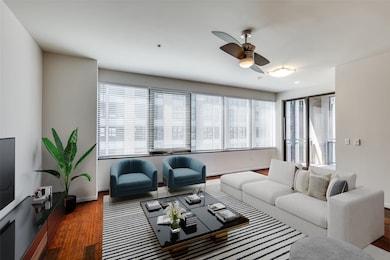 The Metropolitan unit 1201, Dallas, TX 75202 - photo 2