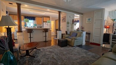 89 Middle St, Springfield, MA 01104 - photo 6