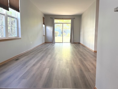 810 Woodewind Dr unit 2, Naperville, IL 60563 - photo 4