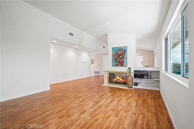 22700 Crespi St, Woodland Hills, CA 91364 - photo 4