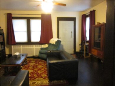 Re-finished hardwood flooring, small flat screen t