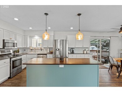 3540 Royal Crest Dr E, the Dalles, OR 97058 - photo 7