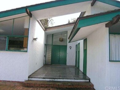 Classic mid-century contemporary