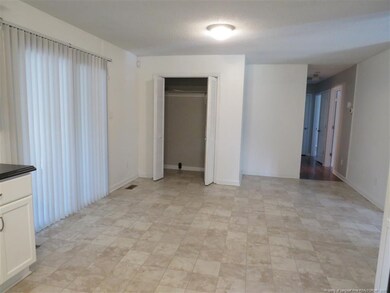 7574 Jennings Ln, Fayetteville, NC 28303 - photo 3