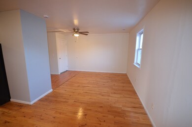 258 Rakoczy Ave unit 2nd Floor, Fairfield, CT 06824 - photo 6