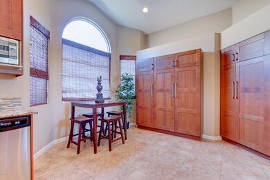 1748 E Boston Cir-19