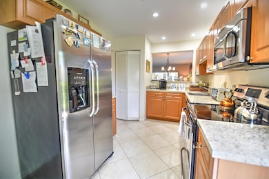 28 Stratford Ln W unit C, Boynton Beach, FL 33436 - photo 2