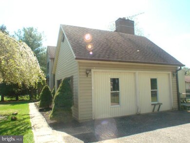 2420 Doubs Ct, Adamstown, MD 21710 - photo 2