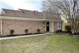 7403 Gateridge Dr, Houston, TX 77041 - photo 2