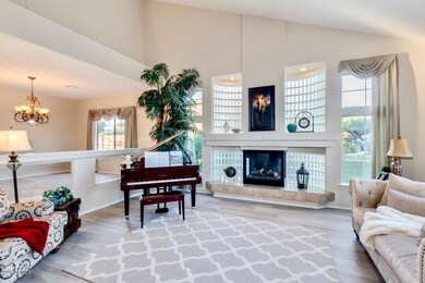 7 Living Fireplace