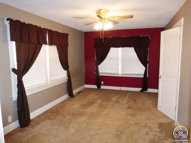 1836 SW Randolph Ave, Topeka, KS 66604 - photo 3