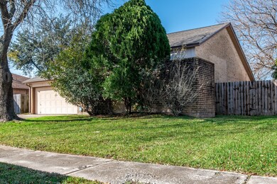 14023 Whispering Palms Dr, Houston, TX 77066 - photo 3