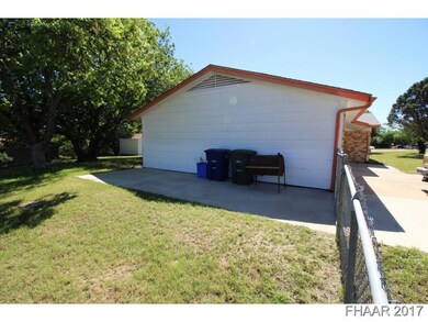 201 South Dr, Copperas Cove, TX 76522 - photo 2