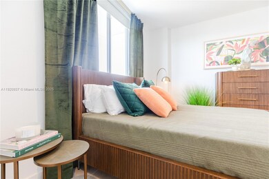 1005 Spring Garden Rd unit 628, Miami, FL 33136 - photo 4