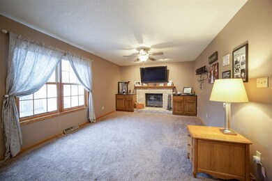 2807 W 3rd St, Cedar Falls, IA 50613 - photo 7