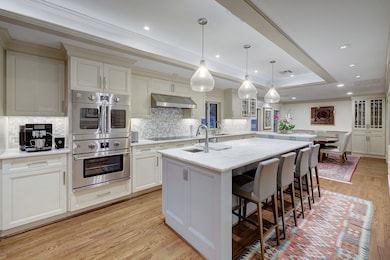 11719 Flintwood Dr, Houston, TX 77024 - photo 4