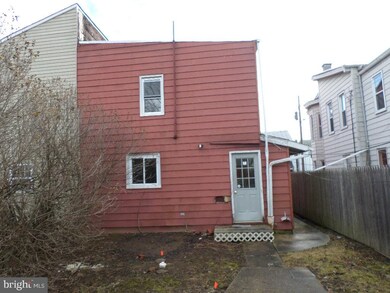 33 E Locust St, Mechanicsburg, PA 17055 - photo 2