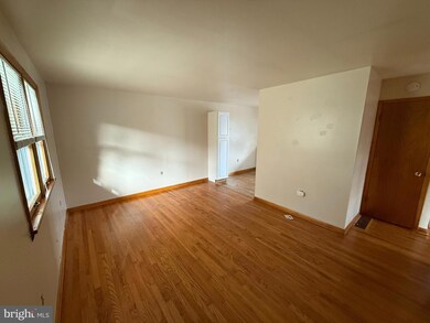 23 C St unit 3, Keyser, WV 26726 - photo 4