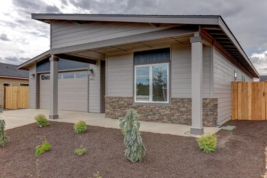 4846 SW Yew Place unit Lot 8, Redmond, OR 97756 - photo 2