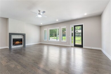 22 Scarborough Ln, Bella Vista, AR 72715 - photo 6