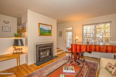 1136 Barker Rd unit 18, Pittsfield, MA 01201 - photo 7