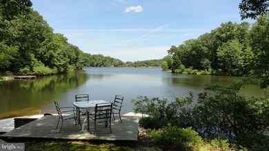 931 Lakeside Dr, Harpers Ferry, WV 25425 - photo 2