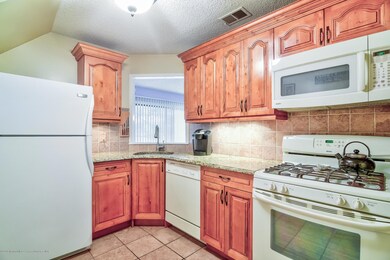 005_Kitchen