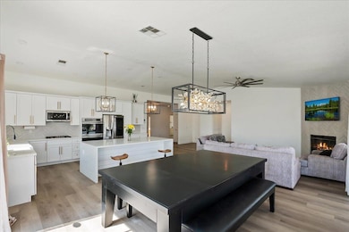 16-Dining Area