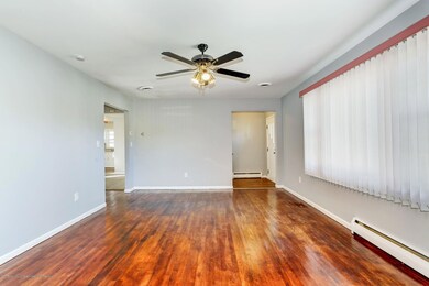 37 Hillcrest Ave, Iselin, NJ 08830 - photo 4