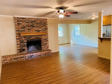 1034 Princeton Place, Cleburne, TX 76033 - photo 5