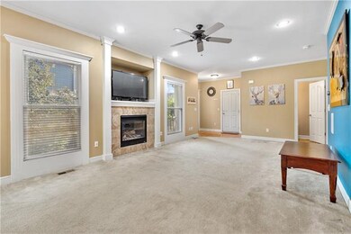 6310 Darnell St, Shawnee, KS 66216 - photo 4