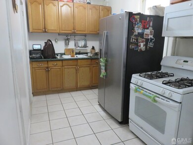 583 Johnstone St, Perth Amboy, NJ 08861 - photo 6