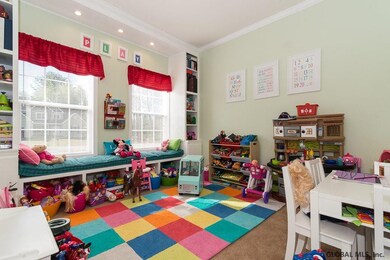 16 Cardiff Cir, Gansevoort, NY 12831 - photo 5