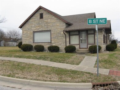 390 B St NE, Linton, IN 47441 - photo 2