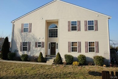6809 Hunt Dr, Macungie, PA 18062 - photo 4