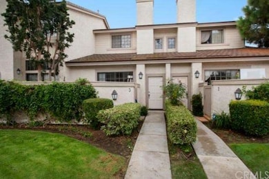 spacious TOWNHOME in Turtle Rock with best schools
