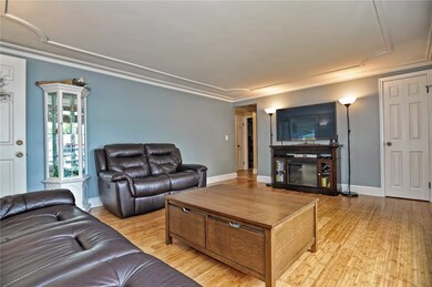 164 Ward St, Woonsocket, RI 02895 - photo 4