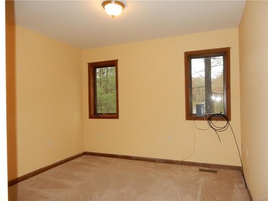 107 Osprey Ct, East Stroudsburg, PA 18301 - photo 4