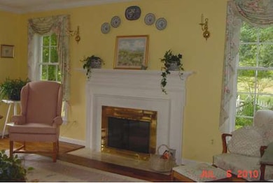 9 Forest Glade Dr, Wilbraham, MA 01095 - photo 5