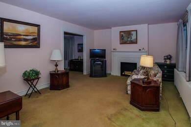 1405 Linden St, Reading, PA 19604 - photo 6