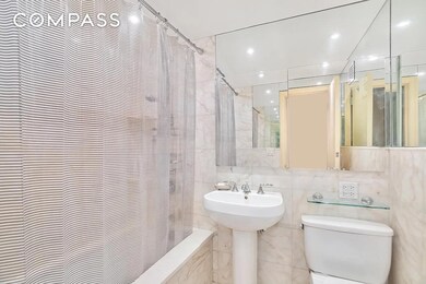 50 Sutton Place S unit 2D, New York, NY 10022 - photo 4