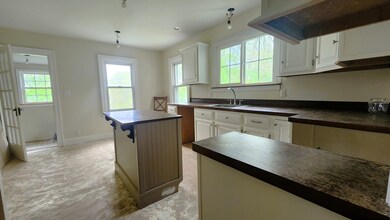 72 Sylvan Rd, Uxbridge, MA 01569 - photo 6