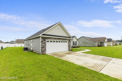 2807 Ange St, Winterville, NC 28590 - photo 7