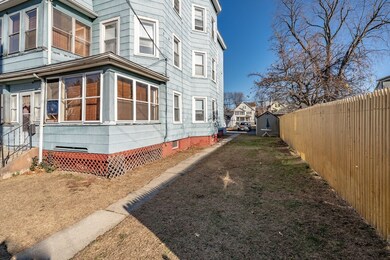 11-13 Parkside St, Springfield, MA 01104 - photo 4