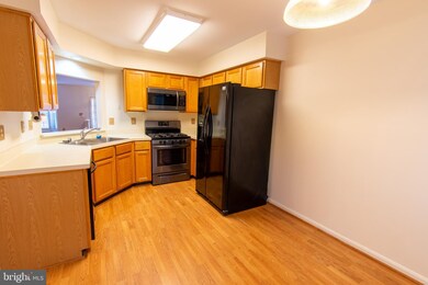 11970 Thurloe Dr, Lutherville Timonium, MD 21093 - photo 5