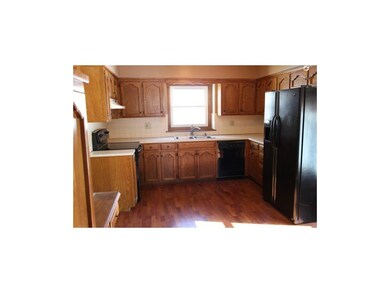 All Appliances Stay in Kitchen.