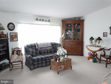 111 Carver Ln, Royersford, PA 19468 - photo 2