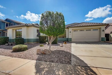 5-web-or-mls-W Capistrano Dr-003