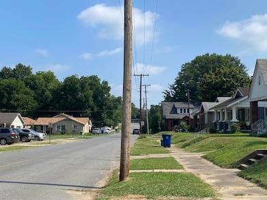 1504 Sycamore St, North Little Rock, AR 72114 - photo 2