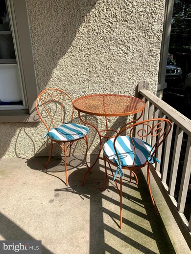 1517 Butter Ln, Reading, PA 19606 - photo 2